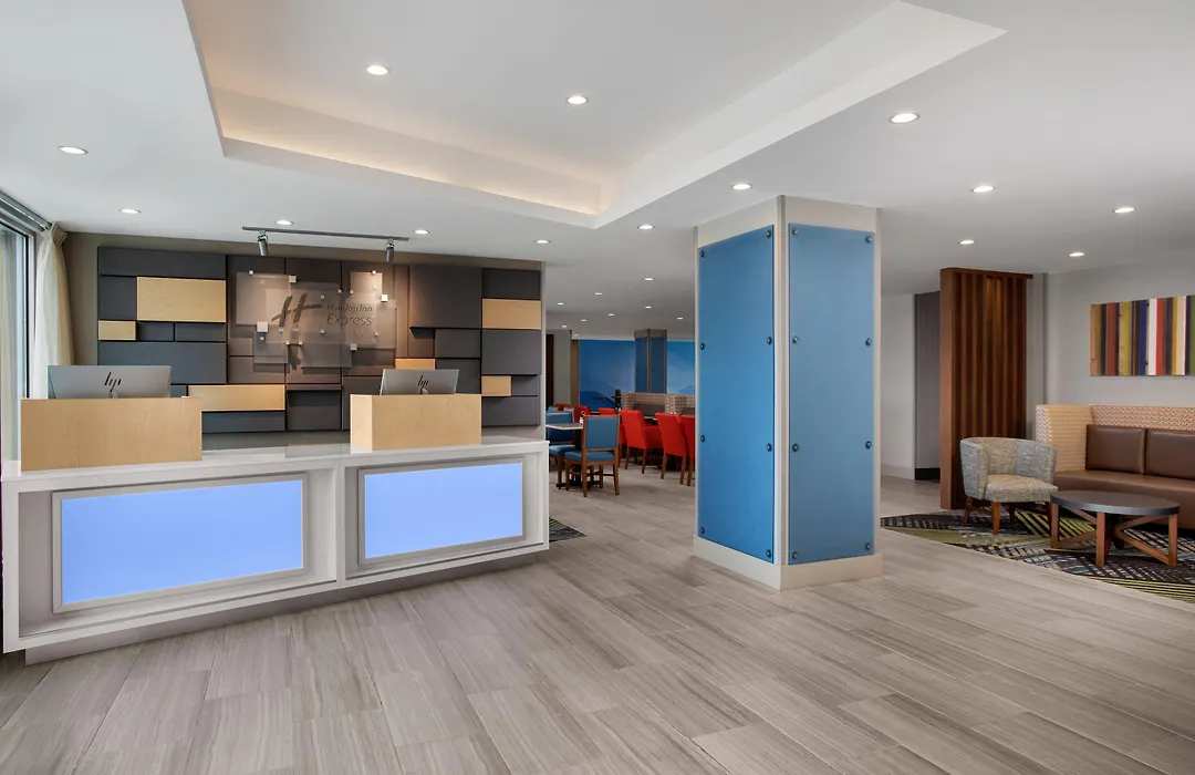 Holiday Inn Express & Suites Woodside Laguardia Airport-1